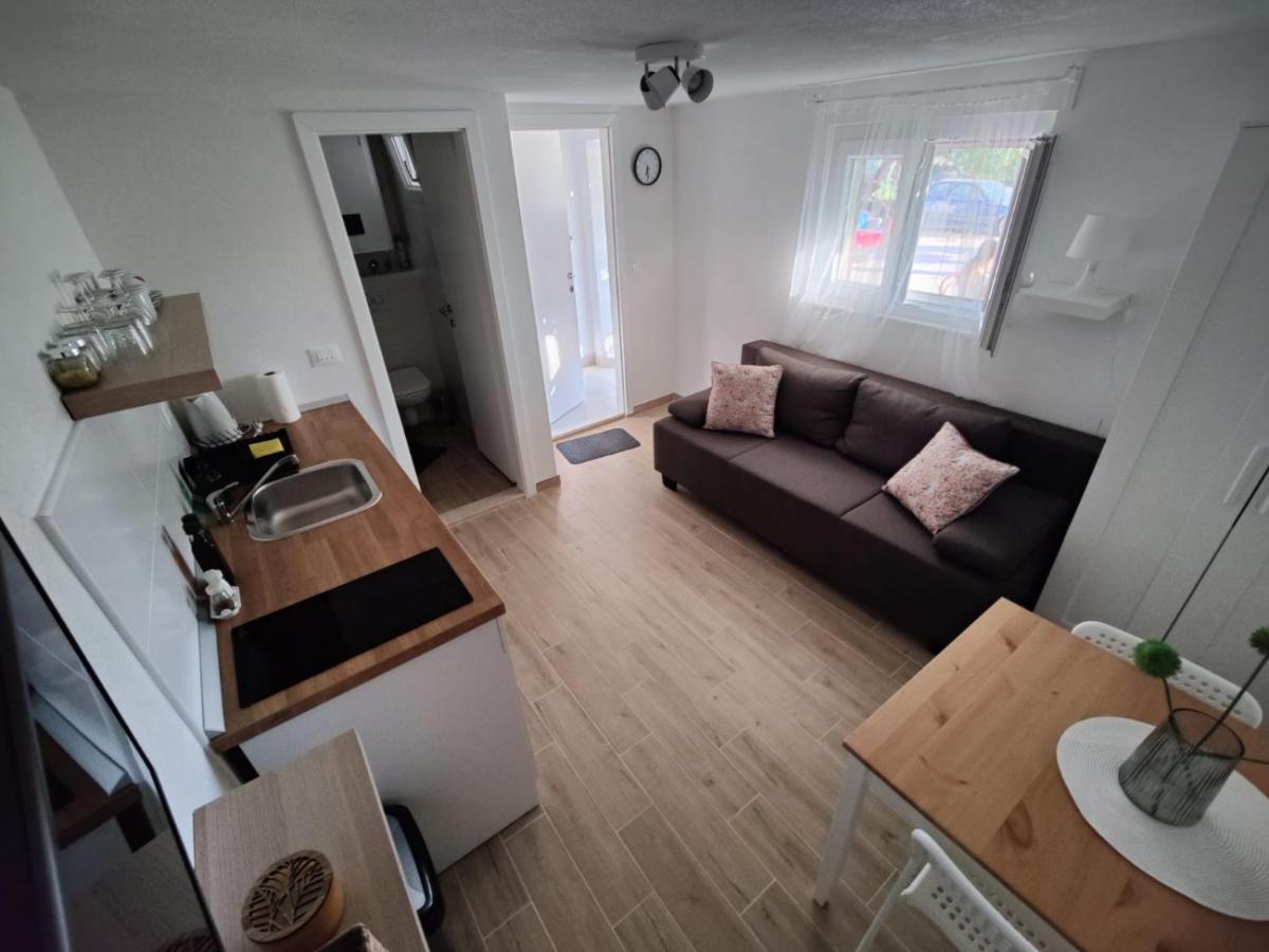 Apartments Bepa Макарска Екстериор снимка