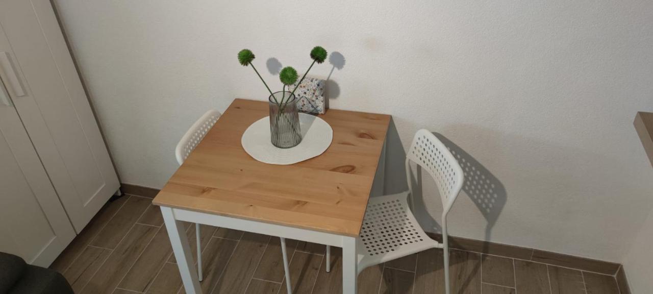 Apartments Bepa Макарска Екстериор снимка