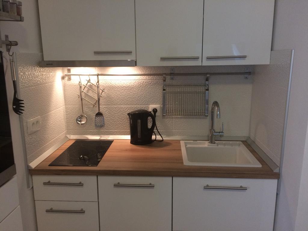 Apartments Bepa Макарска Екстериор снимка